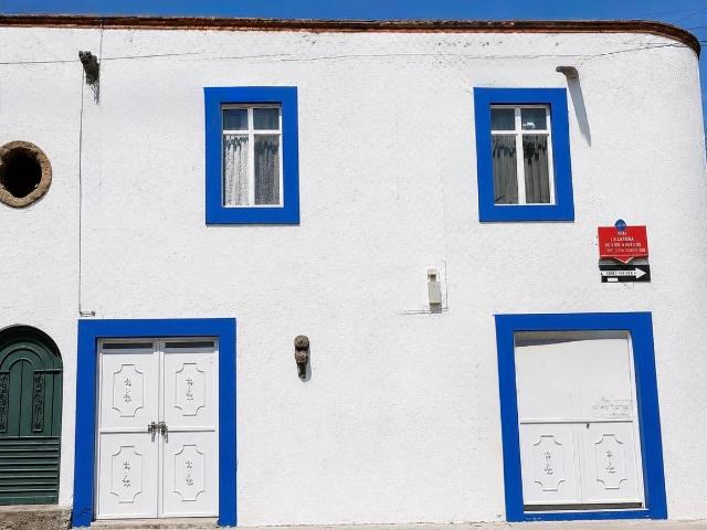 CASA EN VENTA CON USO DE SUELO COMERCIAL PEDRO URTIAGA ESQ. CAMINO AL CERRITO, CENTRO PUEBLITO, CORREGIDORA QUERETARO