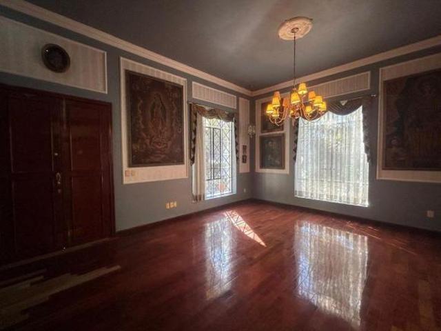 CASA EN VENTA CON USO DE SUELO MIXTO EN LA COL. AMERICANA