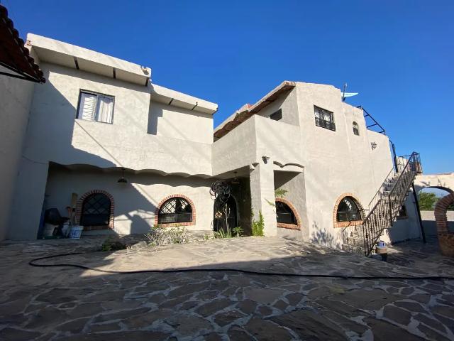 Casa en Venta con vista a la Laguna de Chapala