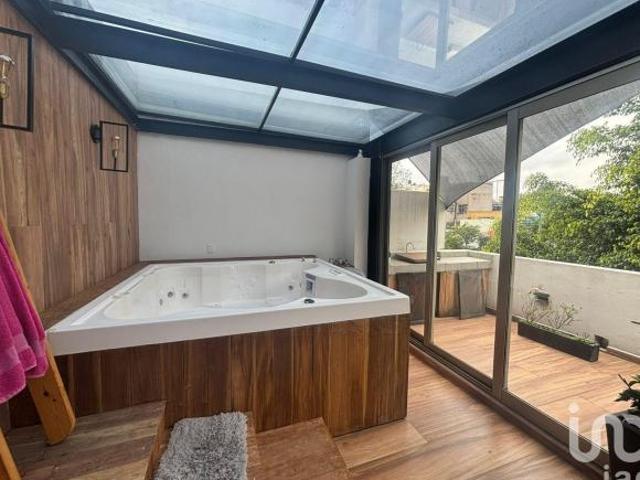 Casa en Venta con acabados de lujo Letran Valle