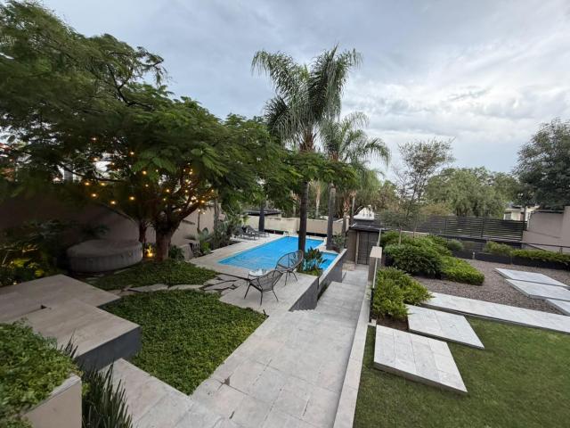 Casa en venta con alberca en Cumbres del Campestre, zona Norte