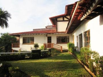 Casa en venta con alberca en Colonia San Jerónimo, Cuernavaca