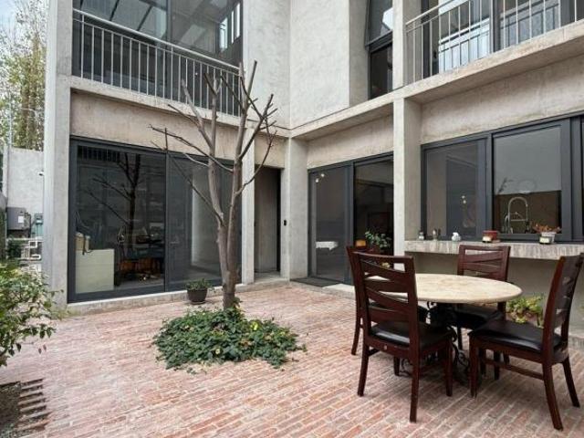 CASA EN VENTA CON ALBERCA EN EL PEDREGAL DE QUERETARO