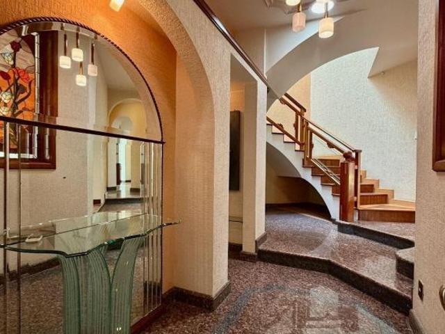 CASA EN VENTA CON ALBERCA EN PEDREGAL DE QUERETARO