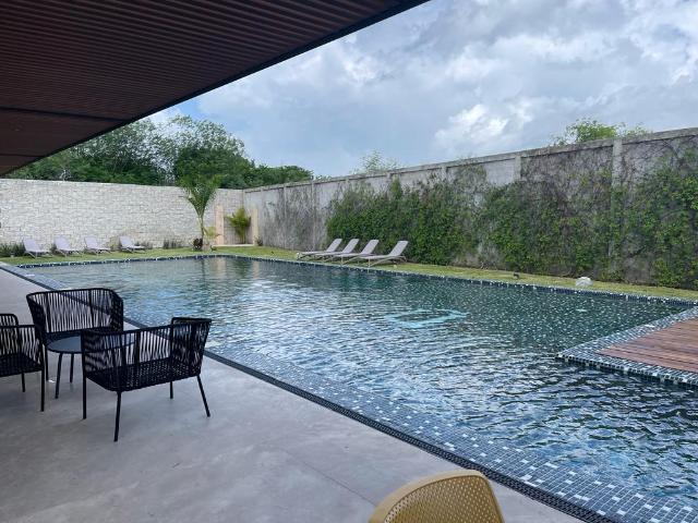 Casa en Venta con alberca en Privada Residencial Premium al Norte de M?rida