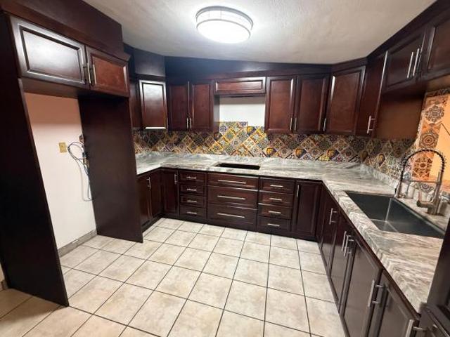 Casa en venta con alberca en Villa Verde