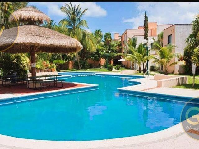 Casa en venta con alberca privada SM 18, Canc?n, Quintana Roo