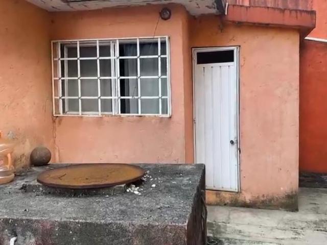 Casa en Venta con Alberca y 3 Rec?maras en Xicoteoec