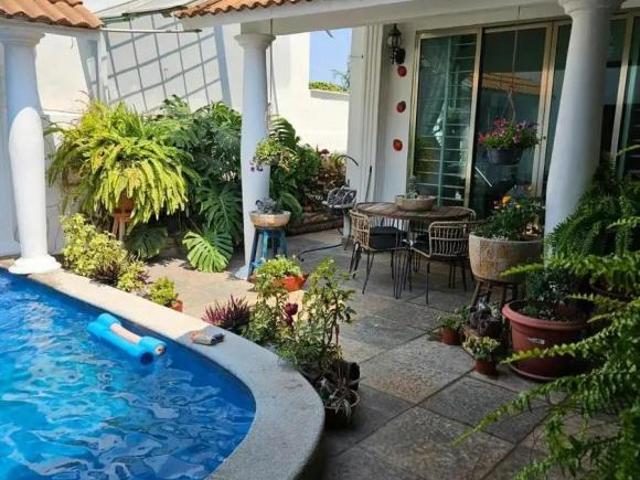 Casa en venta con alberca y acabados de lujo – Fracc. Moderno, Veracruz