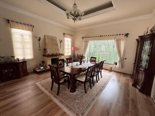 Casa en venta con Alberca y da al río limpio de Condado de Sayavedra Feng Shui