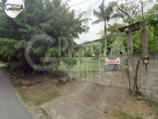 CASA EN VENTA CON AMPLIO TERRENO EN CAMINO A JUANA MOZA