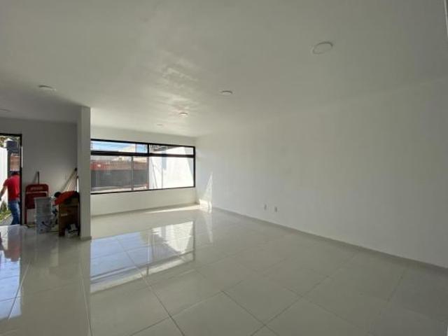 Casa en venta con cuatro habitaciones en Ocotlán, Tlaxcala