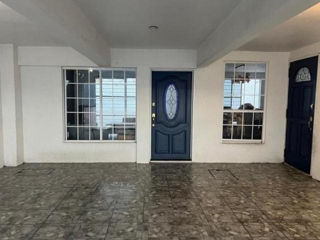 Casa en Venta con departamento independiente balcón en San Lorenzo La Cebada Xochimilco 4 recámaras