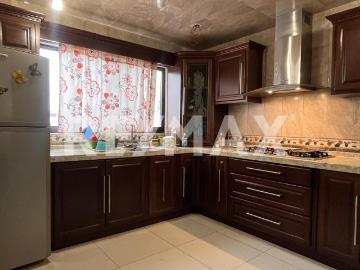 CASA EN VENTA CON DOS DEPARTAMENTOS COLONIA INSURGENTES