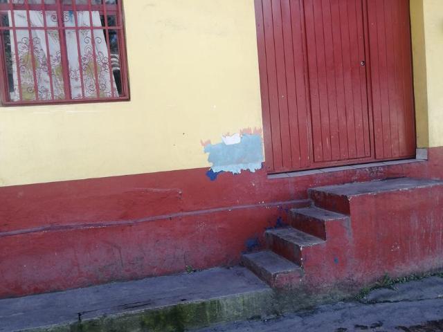 CASA en VENTA con dos locales, en el barrio del Cerrillo, San Cristobal de las Casas