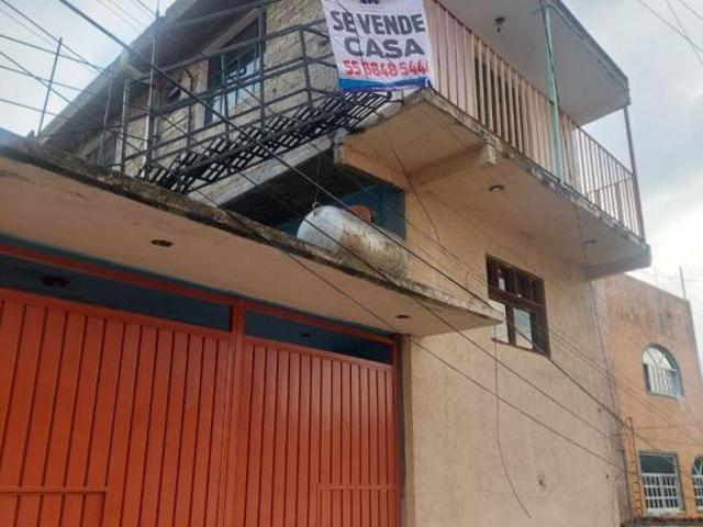Casa en venta con Dos Viviendas Independiente en Naucalpan