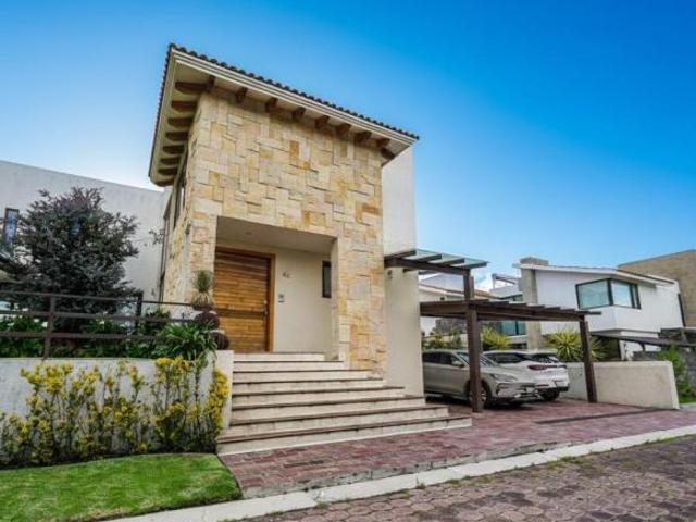 Casa en venta con excelente ubicación en Rancho El Mesón, Calimaya, Estado de México