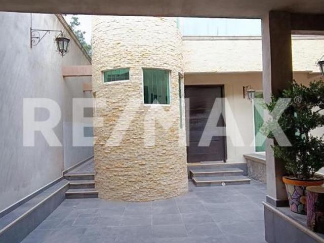 Casa en venta, con excelentes acabados, cuenta con jardín, asador, cerca de Apizaco Tlaxcala 4