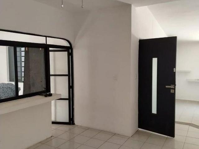 Casa en Venta con Gran Potencial Comercial en Vista Hermosa Colima