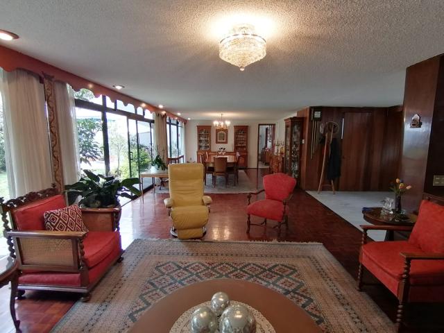 CASA EN VENTA CON JARDIN EN GUADALUPE INN ALVARO OBREGON