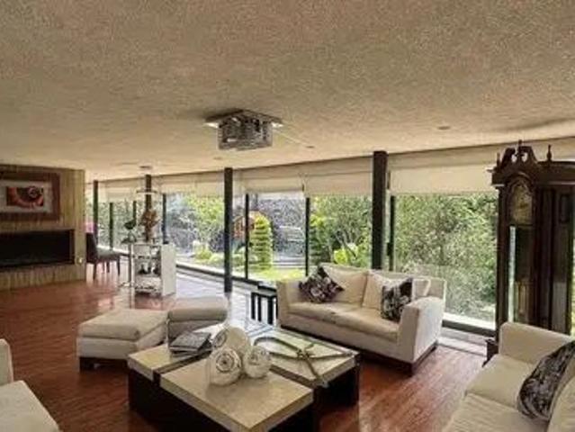 Casa En Venta Con Jardín En Jardines Del Pedregal Álvaro Obregón Cdmx