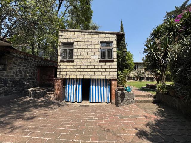 Casa en venta con jardín en Tlalpan, Ciudad de México