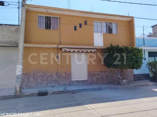 CASA EN VENTA CON LOCAL COMERCIAL CHIMALHUACAN EDOMEX
