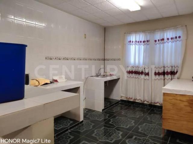 CASA EN VENTA CON LOCAL COMERCIAL CHIMALHUACAN EDOMEX