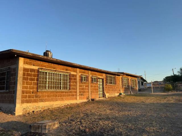 Casa en Venta con Local Comercial en La Venta, Pedro Escobedo, Querétaro