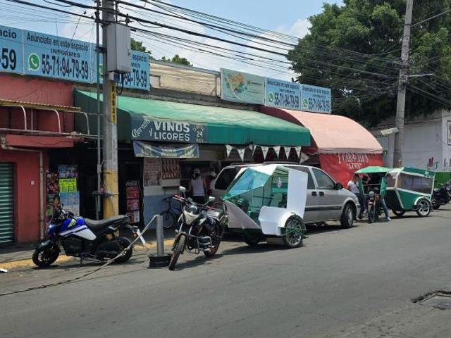 casa en venta con locales comerciales