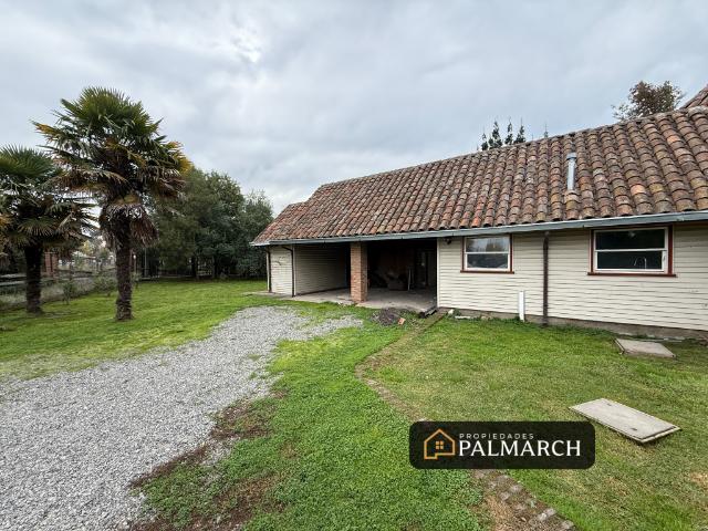 CASA EN VENTA CON PISCINA EN SECTOR LAS COLES