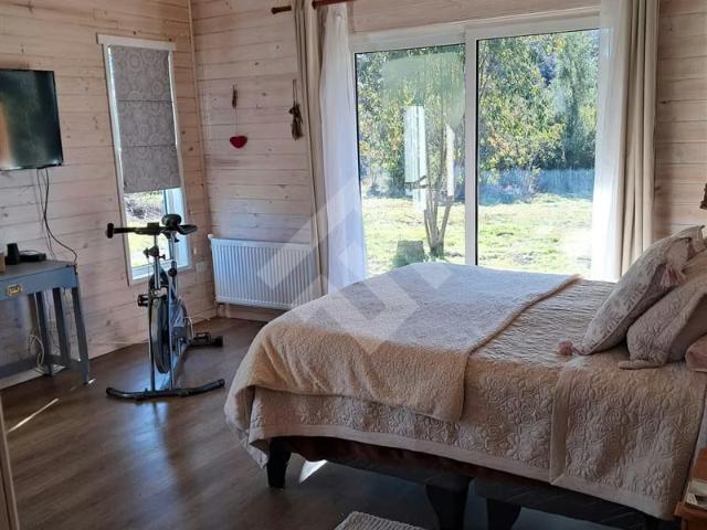 Casa en venta con potencial comercial en Ensenada | 4 dormitorios por 9100.00 en Puerto Varas