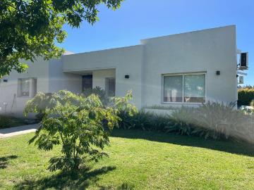 Casa en VENTA CON RENTA Barrio San Francisco Villanueva