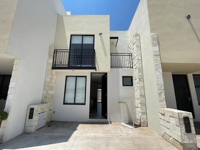 CASA EN VENTA CON RECAMARA EN PLANTA BAJA