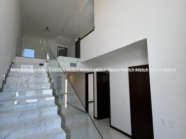 Casa en venta con recámara en planta baja Bosque Real $7,900,000