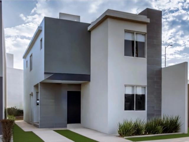 Casa en venta con recámara en planta baja en Triana Residencial