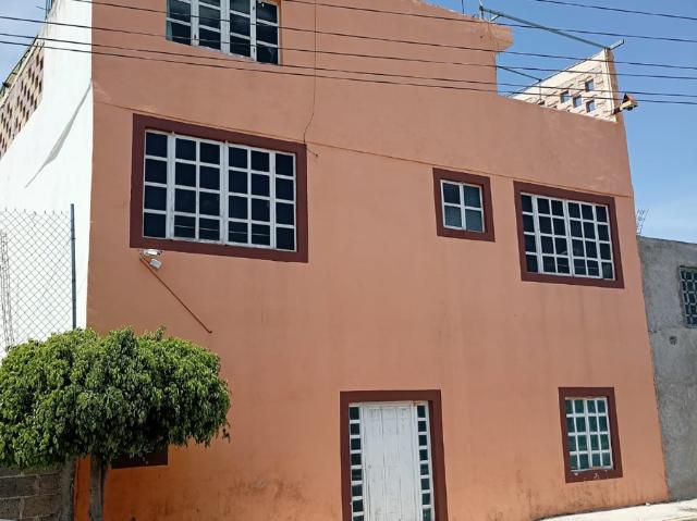 Casa en venta con salón de fiestas en Francisco Javier Clavijero, Puebla