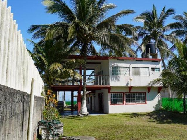 Casa en venta, Congregación Flores Magón. Tecolutla, Veracruz
