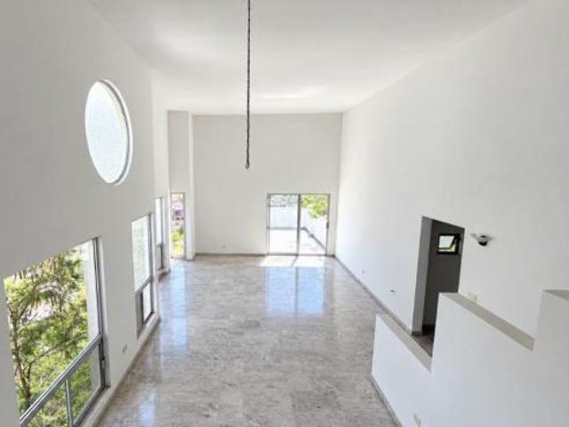 CASA EN VENTA CONTRY LA ESCONDIDA GUADALUPE
