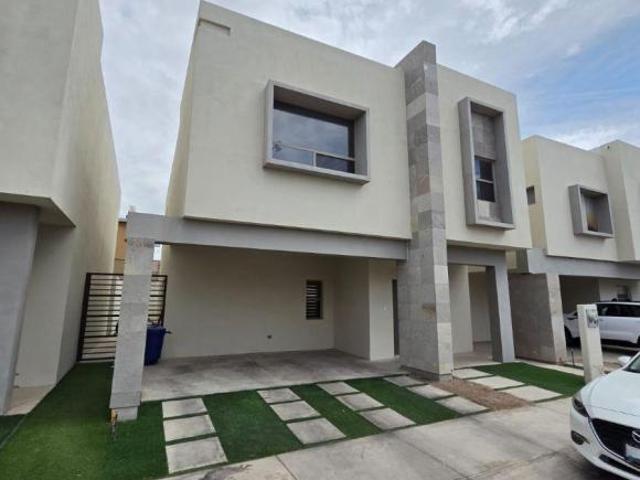 CASA EN VENTA CÓRCICA RESIDENCIAL EQUIPADA