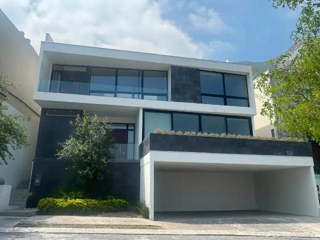 CASA EN VENTA, CORDILLERA RESIDENCIAL