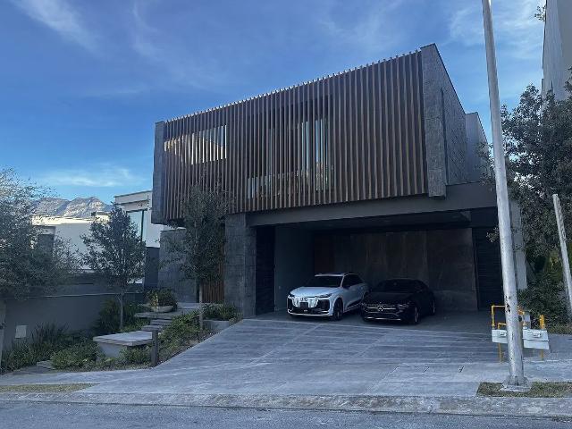 Casa En Venta, Cordillera Residencial, Valle Poniente, San Pedro Garza García