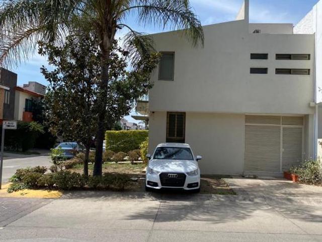 CASA EN VENTA COTO BARCELONA, NUEVA GALICIA, TLAJOMULCO DE ZUÑIGA