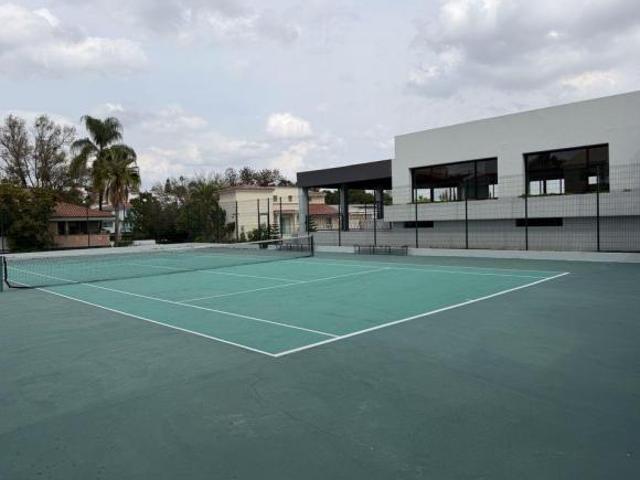 CASA EN VENTA COTO LA COLINA EN ROYAL COUNTRY, ZAPOPAN