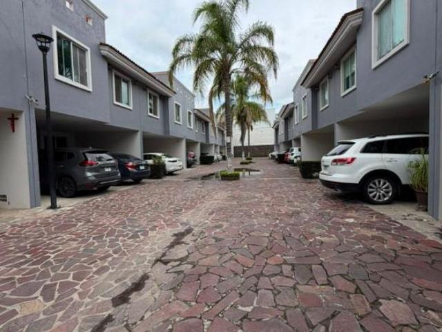 Casa en Venta coto la Lima la Haciendita zona Bugambilias