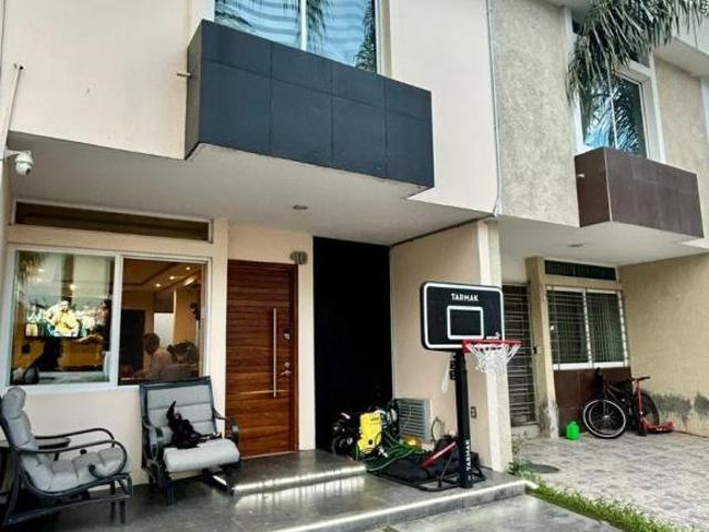 CASA EN VENTA COTO LAS PALMAS