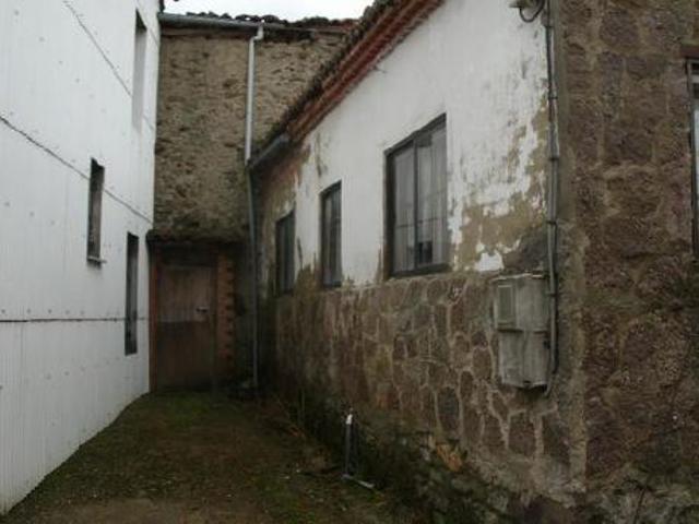 Casa en venta. Cremenes