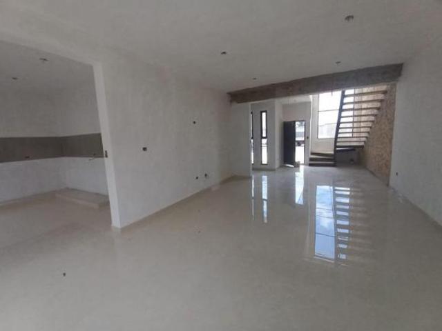 CASA EN VENTA CRESPA TOWN TOLUCA