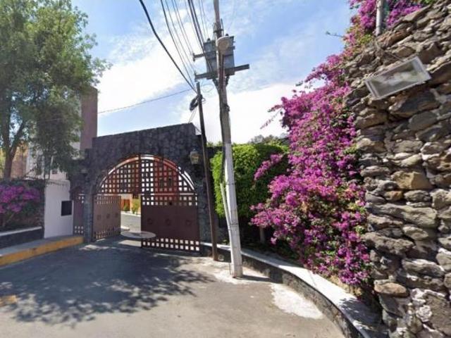 Casa en venta de oportunidad en Priv. Cariaco valle de Tepepan Xochimilco JMG