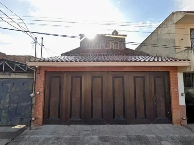 !Casa En Venta De Adjudicación Bancaria Ubicada En León de los Aldama, Guanajuato!